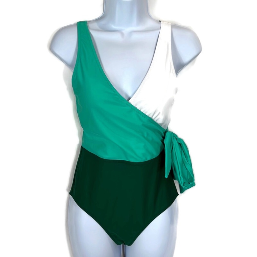 Cupshe NWOT One piece swimsuit Size  Green White
